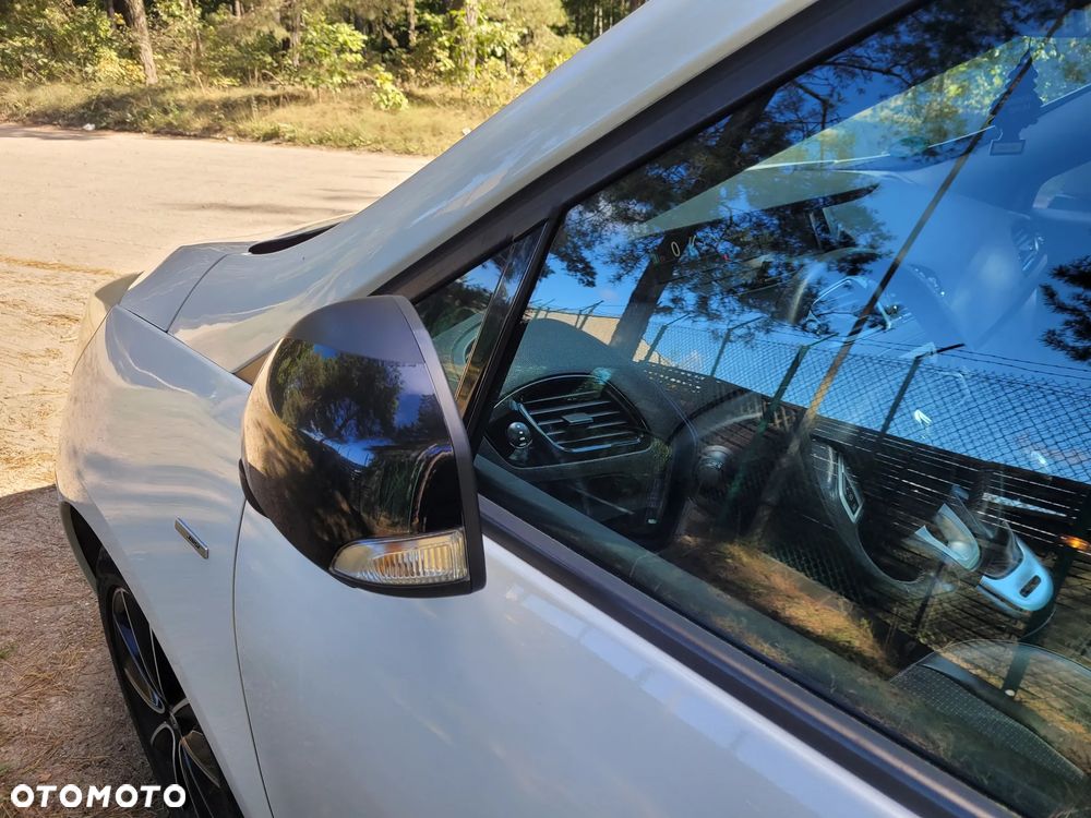 Renault Scenic 1.6 dCi Energy Bose Edition - 28