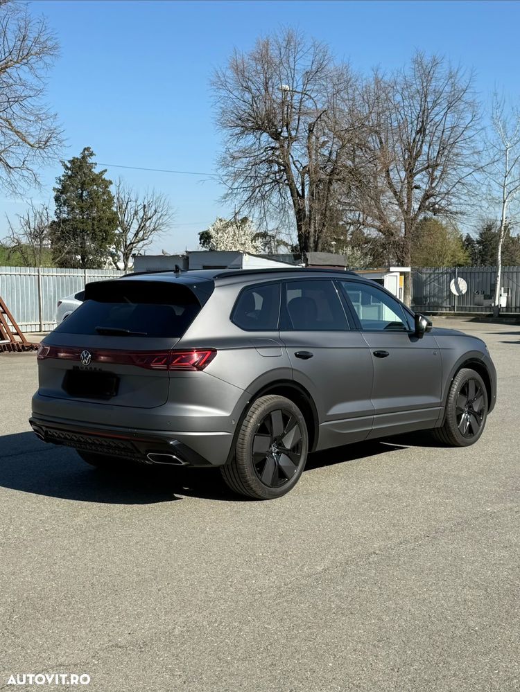 Volkswagen Touareg V6 TDI 4MOTION R-Line - 4