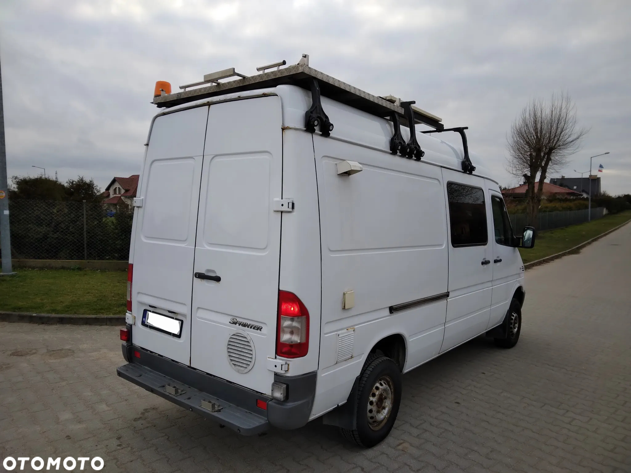 Mercedes-Benz Sprinter - 5