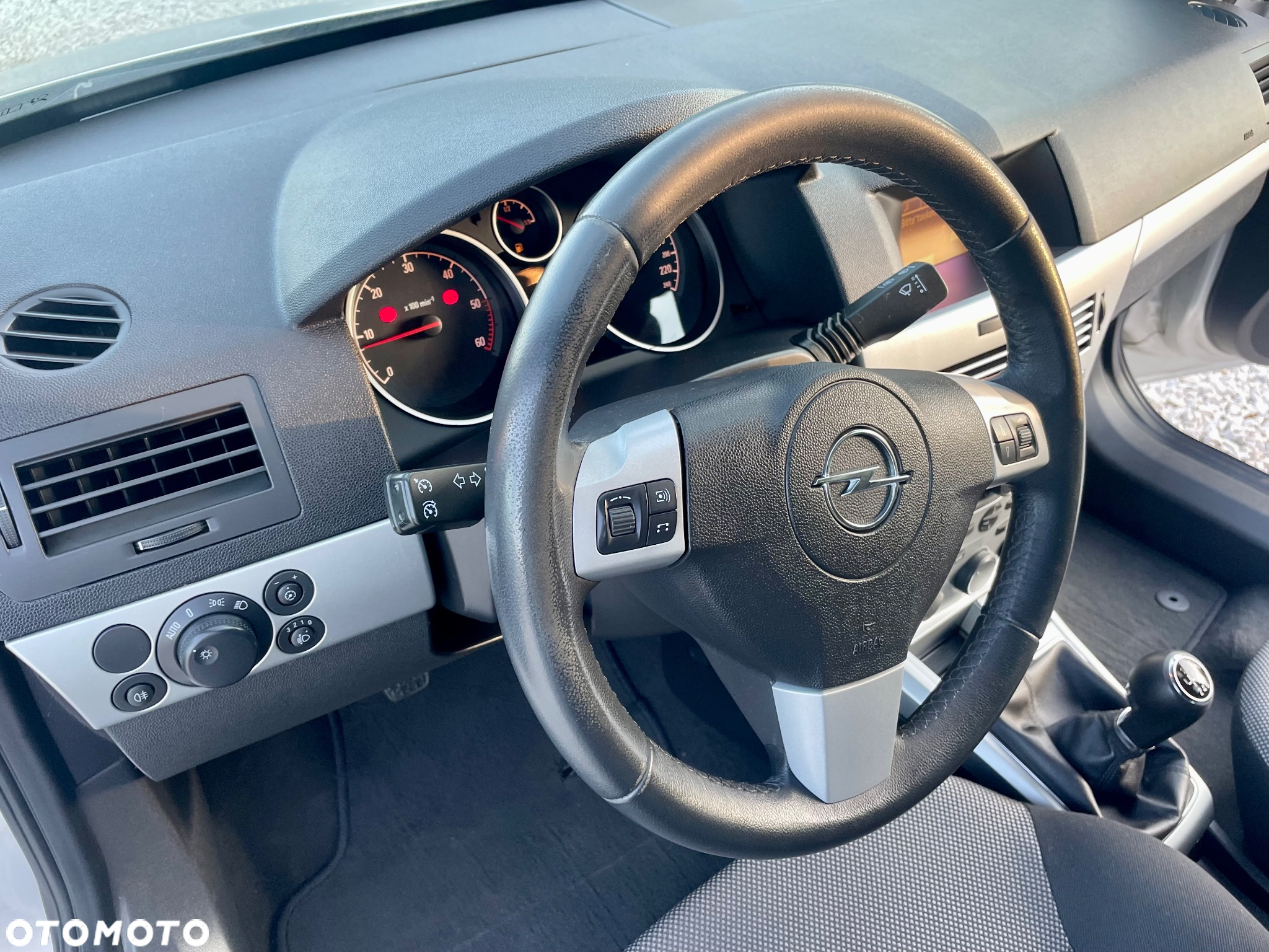 Opel Astra III 1.7 CDTI Enjoy - 28