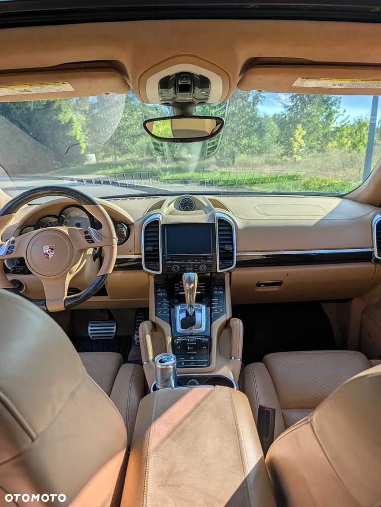 Porsche Cayenne GTS - 14
