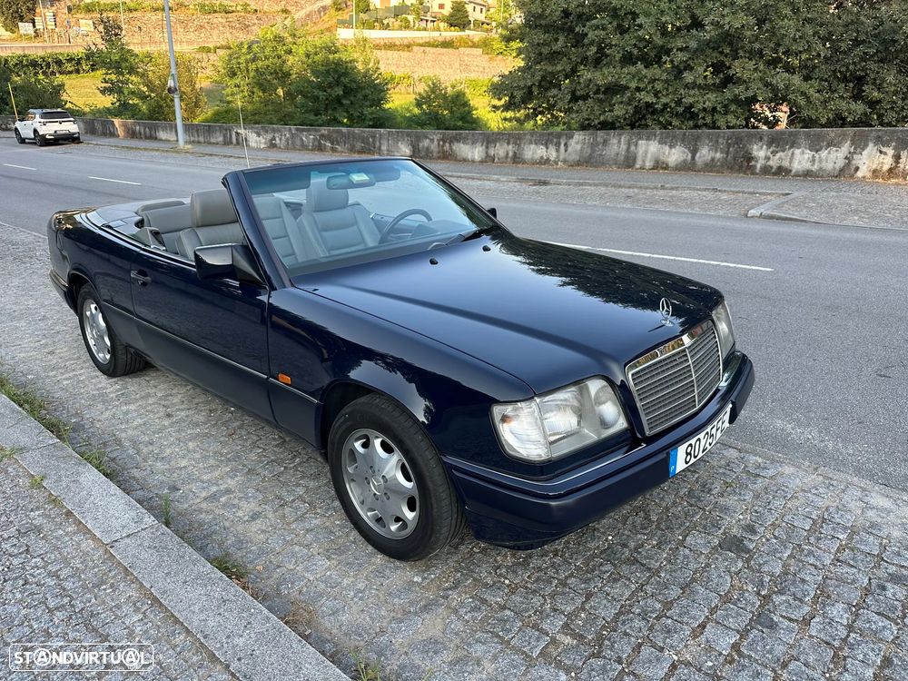 Mercedes-Benz E 200 1995 photo 2