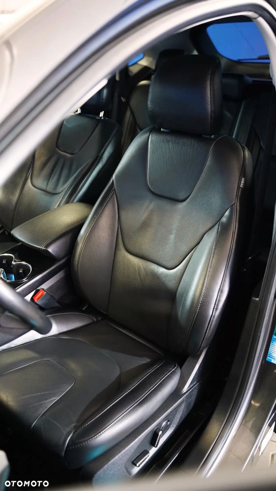 Ford Edge 2.0 TDCi Twin-Turbo 4WD Titanium - 19