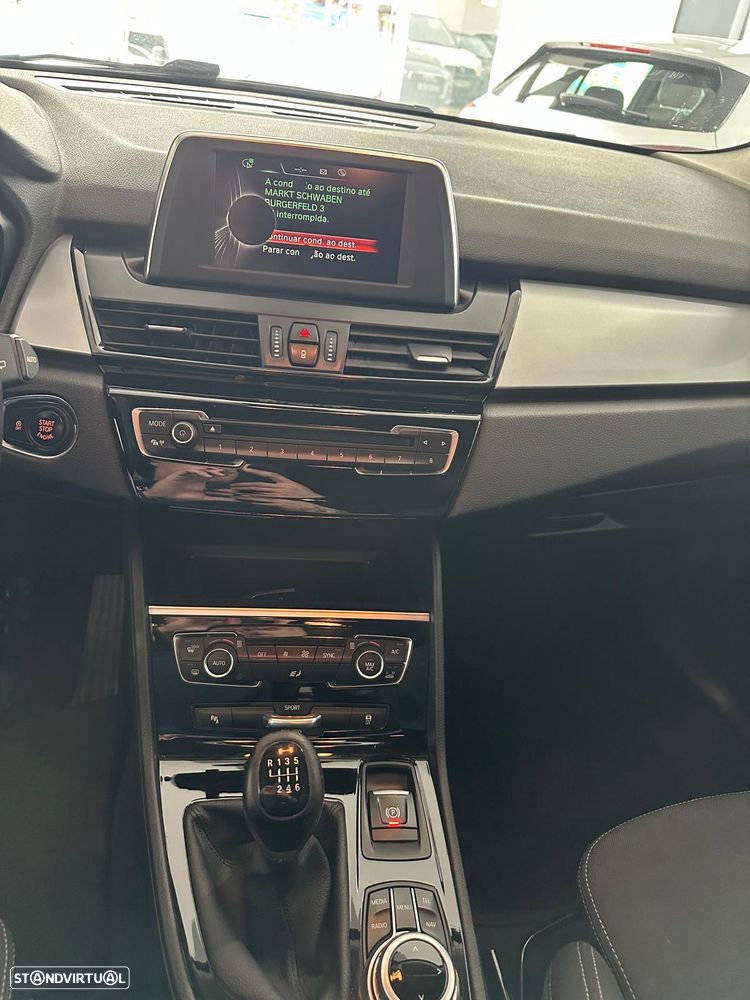 BMW 216 Active Tourer d Advantage - 10