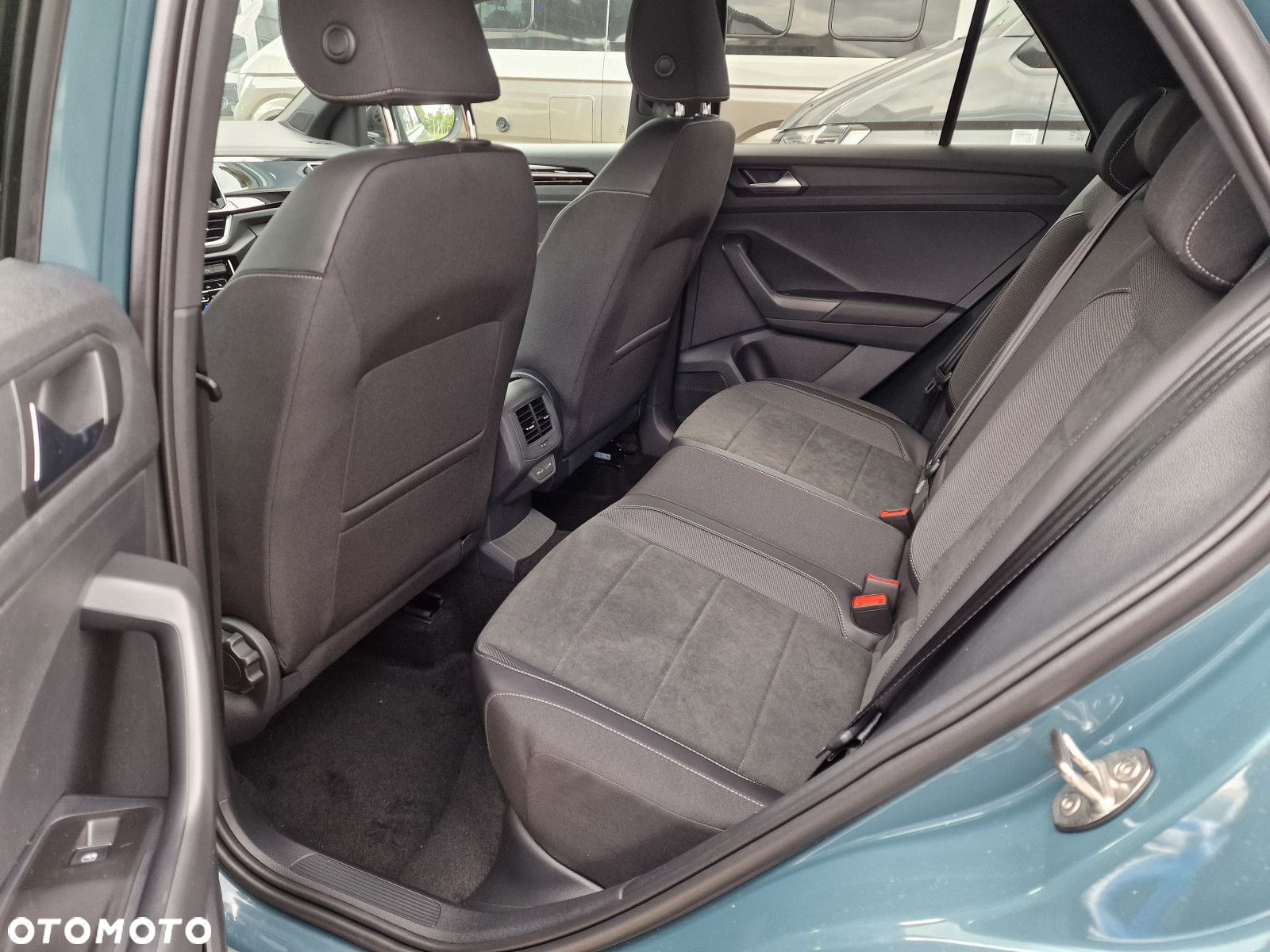 Volkswagen T-Roc 1.5 TSI R-Line DSG - 12