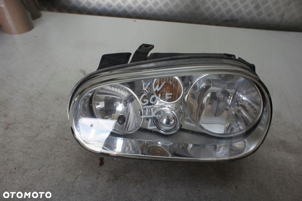 VW GOLF IV LAMPA LEWY PRZÓD - 1