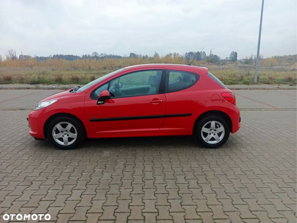 Peugeot 207 2009 photo 5