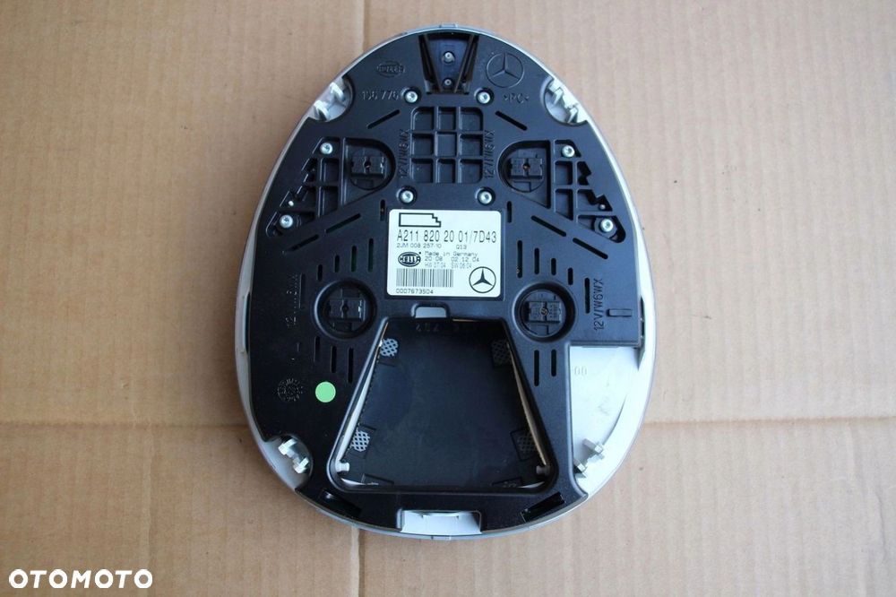 Lampka oświetlenia kabiny panel Mercedes E-klasa w211 2118202001 - 3