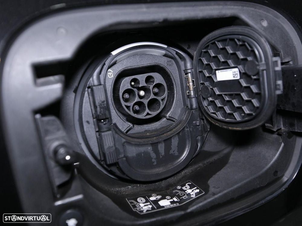 Mercedes-Benz EQC 400 4Matic AMG Line - 32