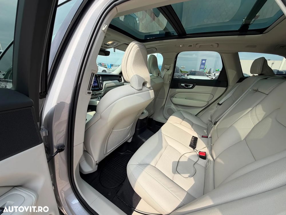 Volvo XC 60 - 23