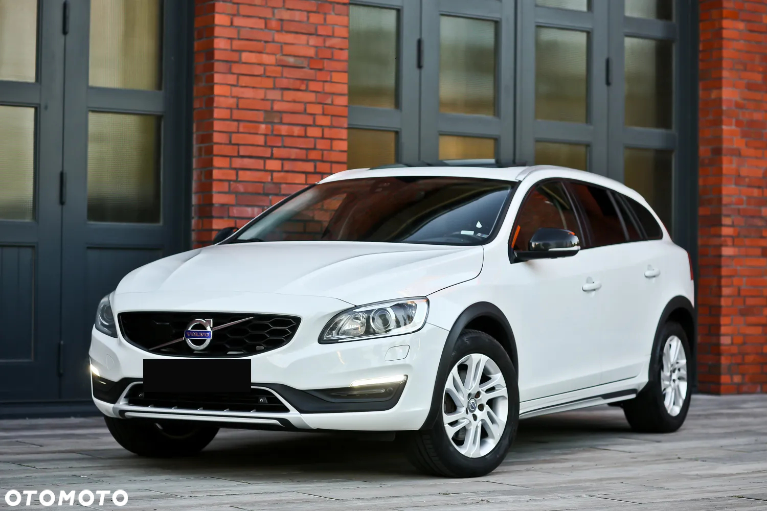 Volvo V60 Cross Country D4 Summum - 7