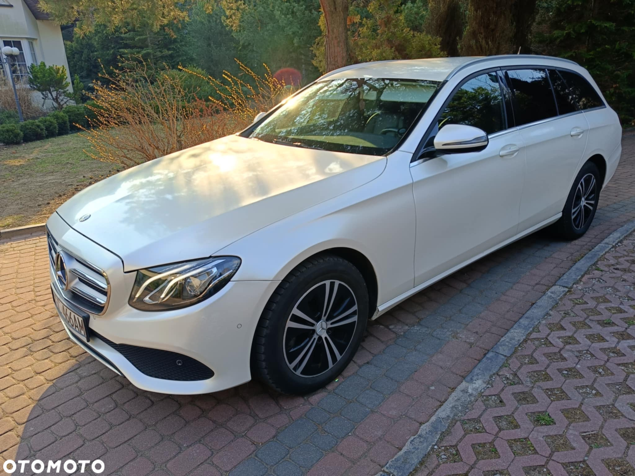 Mercedes-Benz Klasa E - 9