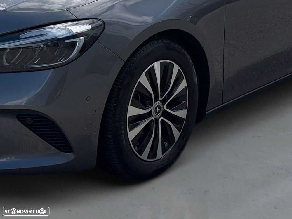 Mercedes-Benz B 180 d - 10