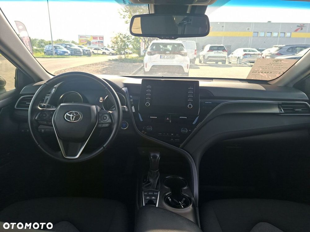 Toyota Camry 2.5 Hybrid Comfort CVT - 11
