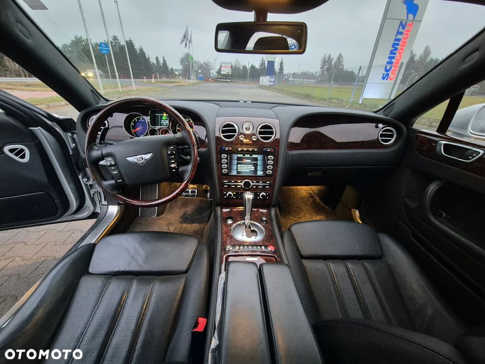 Bentley Flying Spur - 9