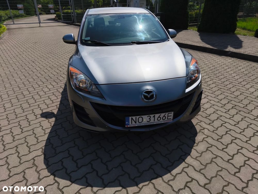 Mazda 3 2.0 Exclusive + - 2