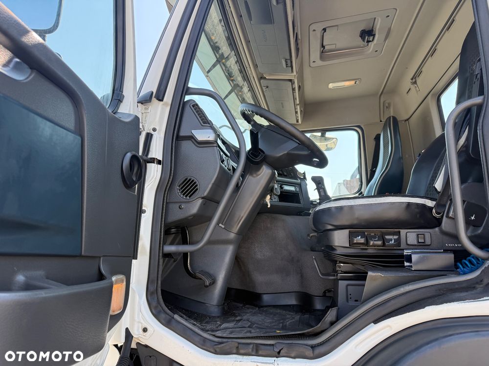 Volvo FMX 410 / WYWROTKA + HDS / 8X4 / KIPER 2 STRONY / MANUAL / EURO 5 / Z FRANCJI / STAN BDB / / / - 31