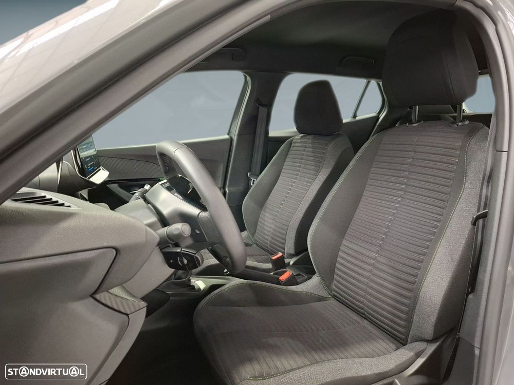 Peugeot 2008 1.2 PureTech Active — fotografia 11