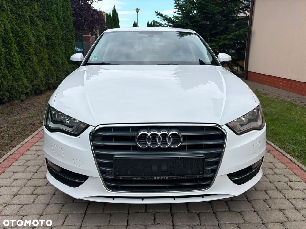 Audi A3 Sportback 1.2 TFSI S tronic Ambiente - 1