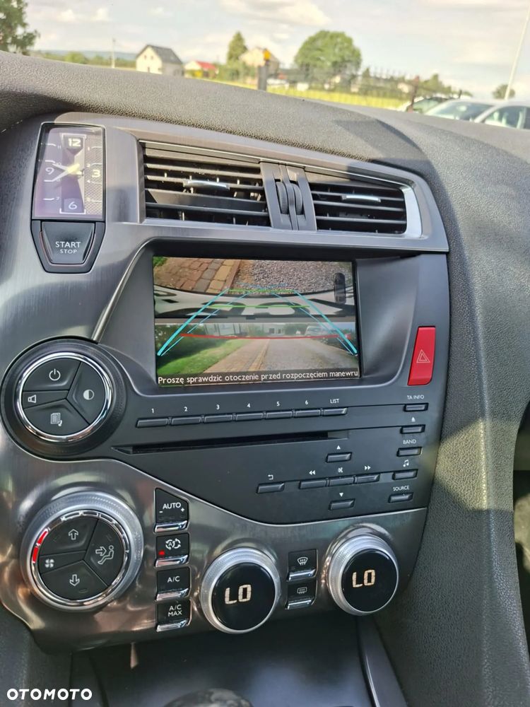 Citroën DS5 HDi 165 SoChic - 13