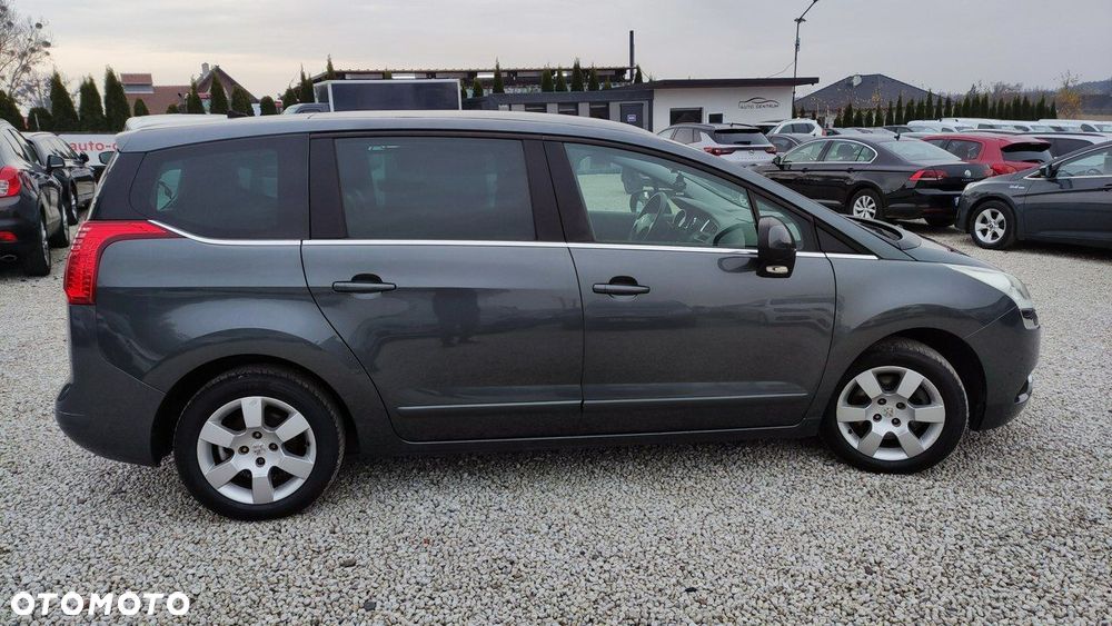 Peugeot 5008 - 36