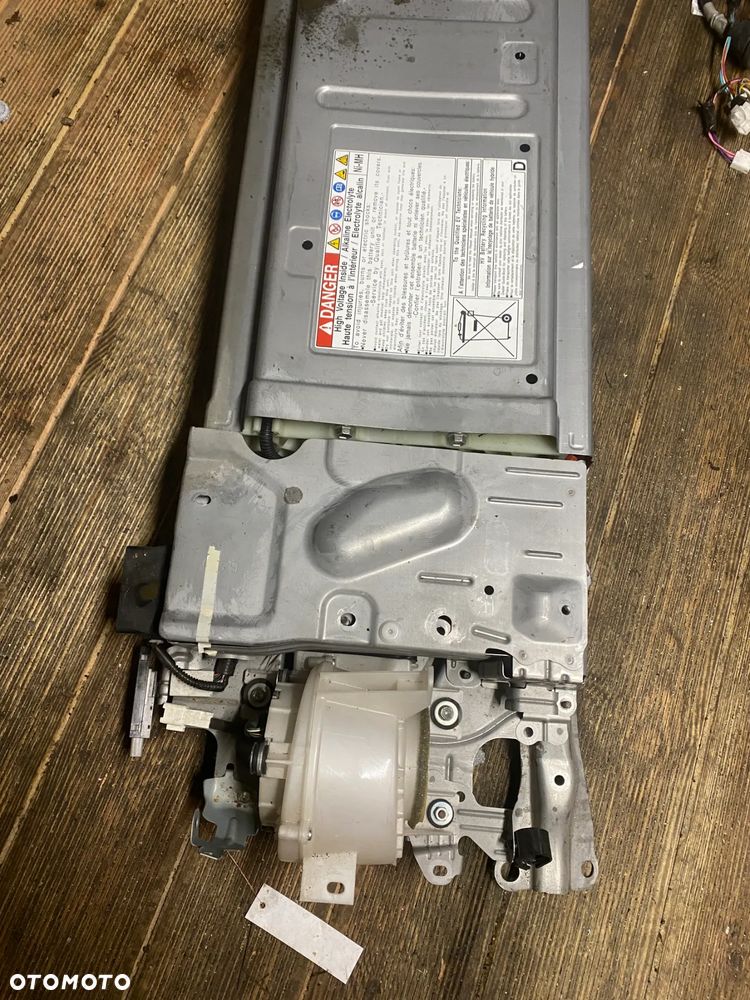 BATERIA TOYOTA AURIS HYBRID G9280-12010 G923047070 - 12