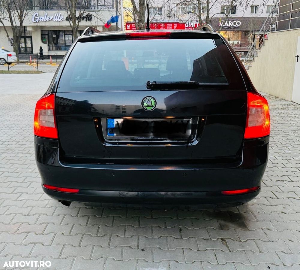 Skoda Octavia 1.6 TDI DPF Elegance - 3