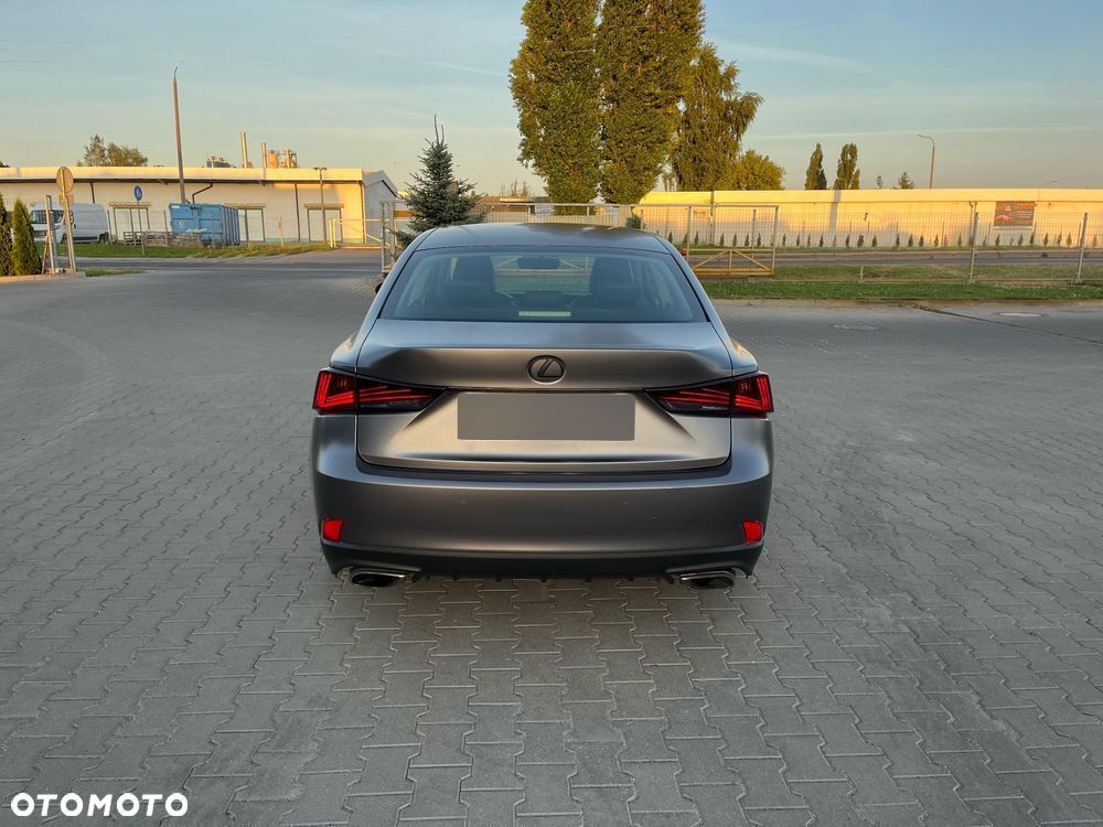 Lexus IS 200t / 300 Elegance - 6