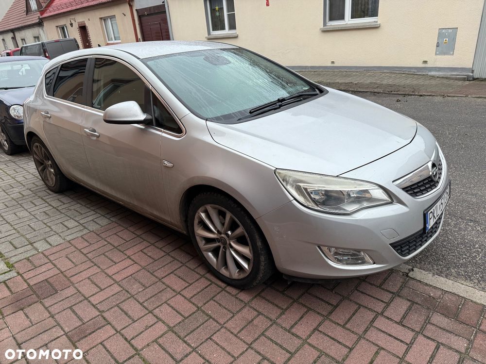 Opel Astra 1.7 CDTI Cosmo - 4