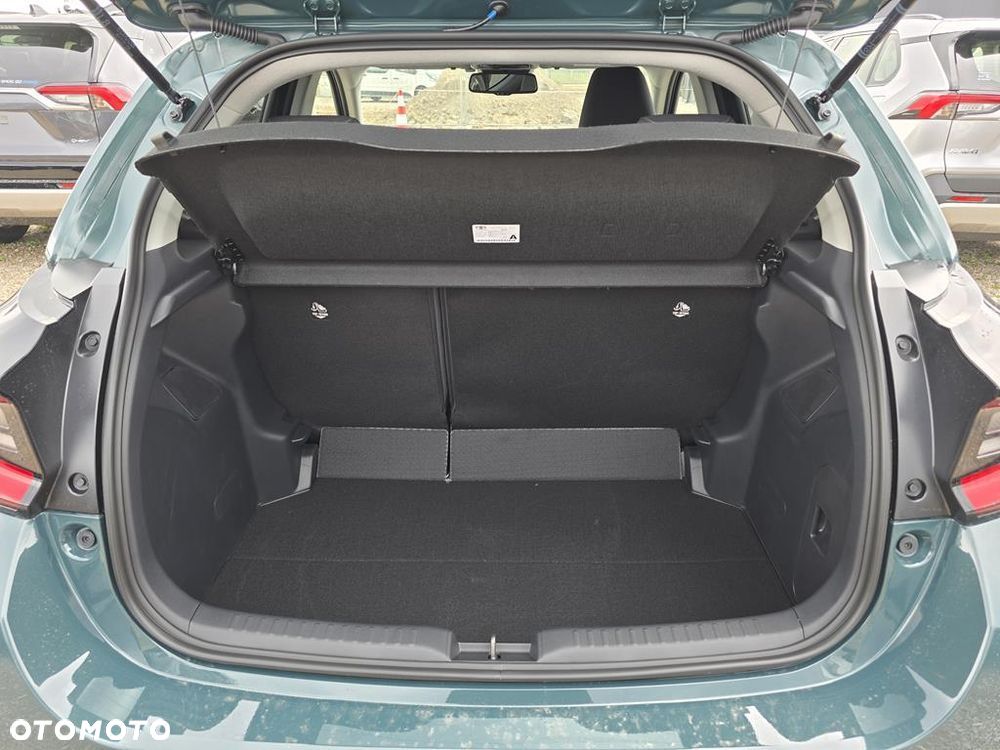 Toyota Yaris Hybrid 1.5 Style - 9