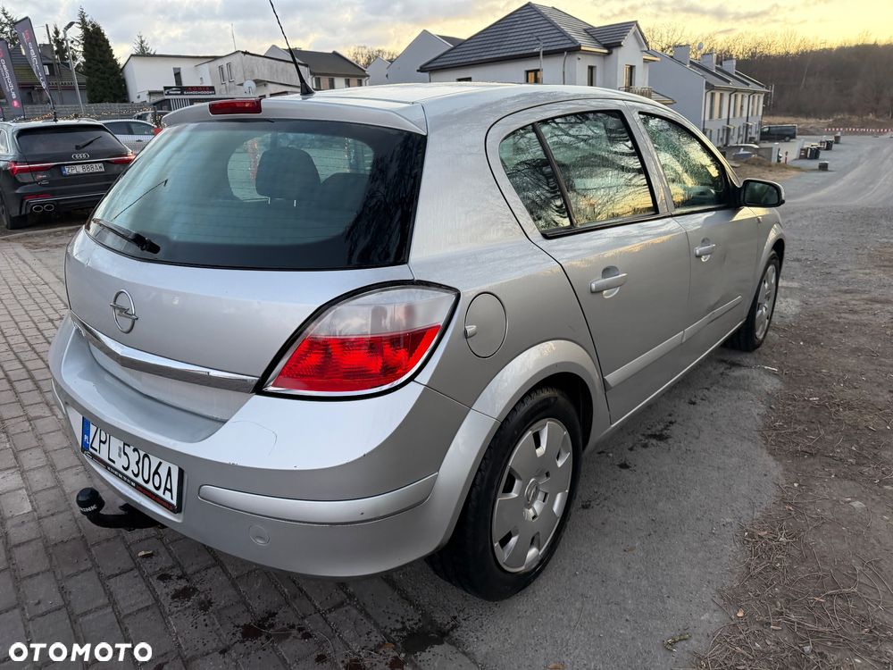 Opel Astra - 4