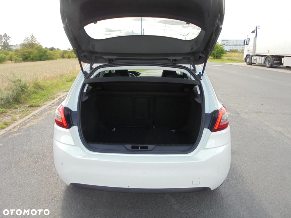 Peugeot 308 BlueHDi 130 Stop & Start Tech Edition - 28