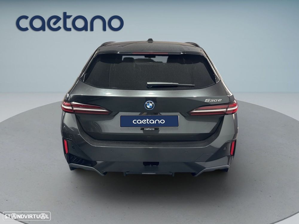 BMW 530 e Pack Desportivo M — photo 4
