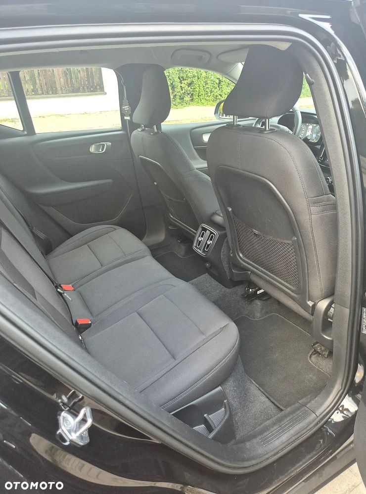 Volvo XC 40 T3 Momentum Pro - 8