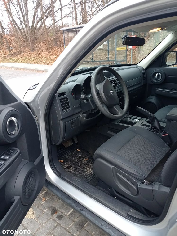 Dodge Nitro 4.0 V6 RT - 5