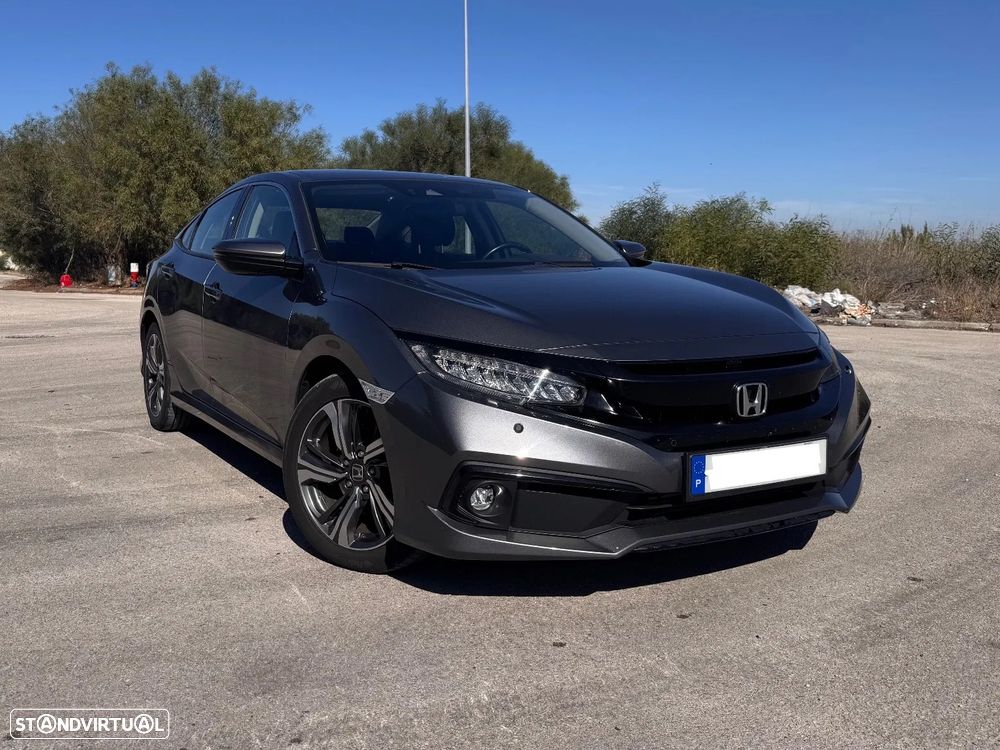 Honda Civic 1.5 i-VTEC Elegance Navi CVT - 1