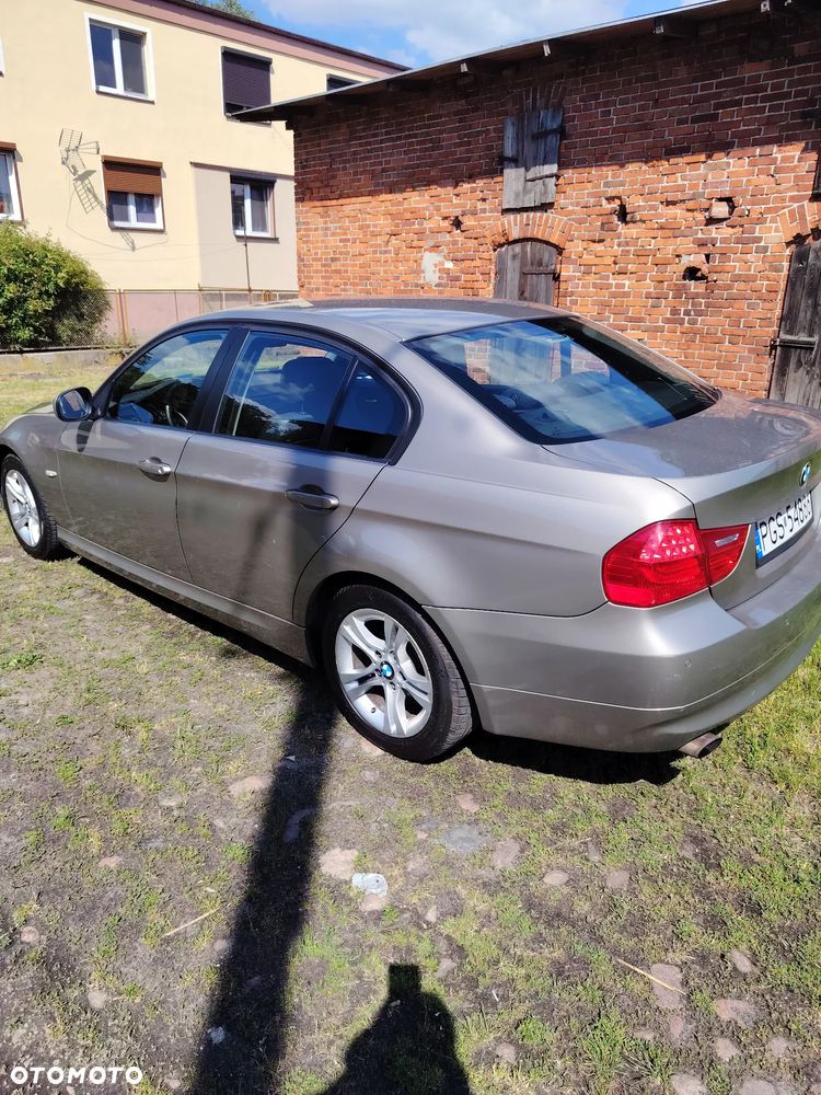 BMW Seria 3 318i - 3