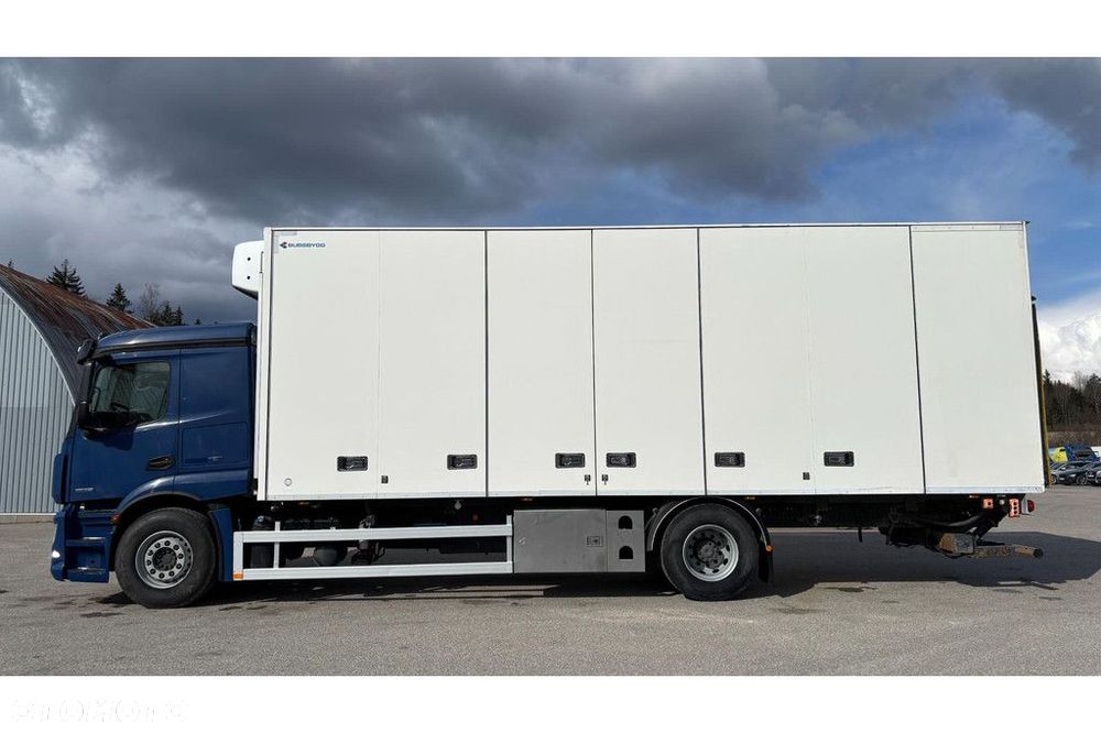 Mercedes-Benz Actros 1835 4x2 SIDE OPENING + CARRIER SUPRA 1150 Mt - 14