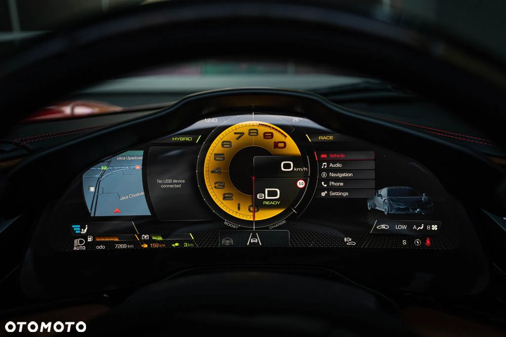 Ferrari SF90 Spider - 30