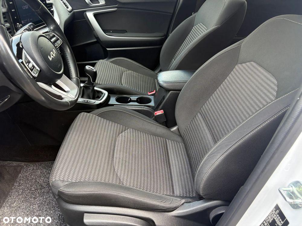 Kia XCeed 1.5 T-GDI M - 16