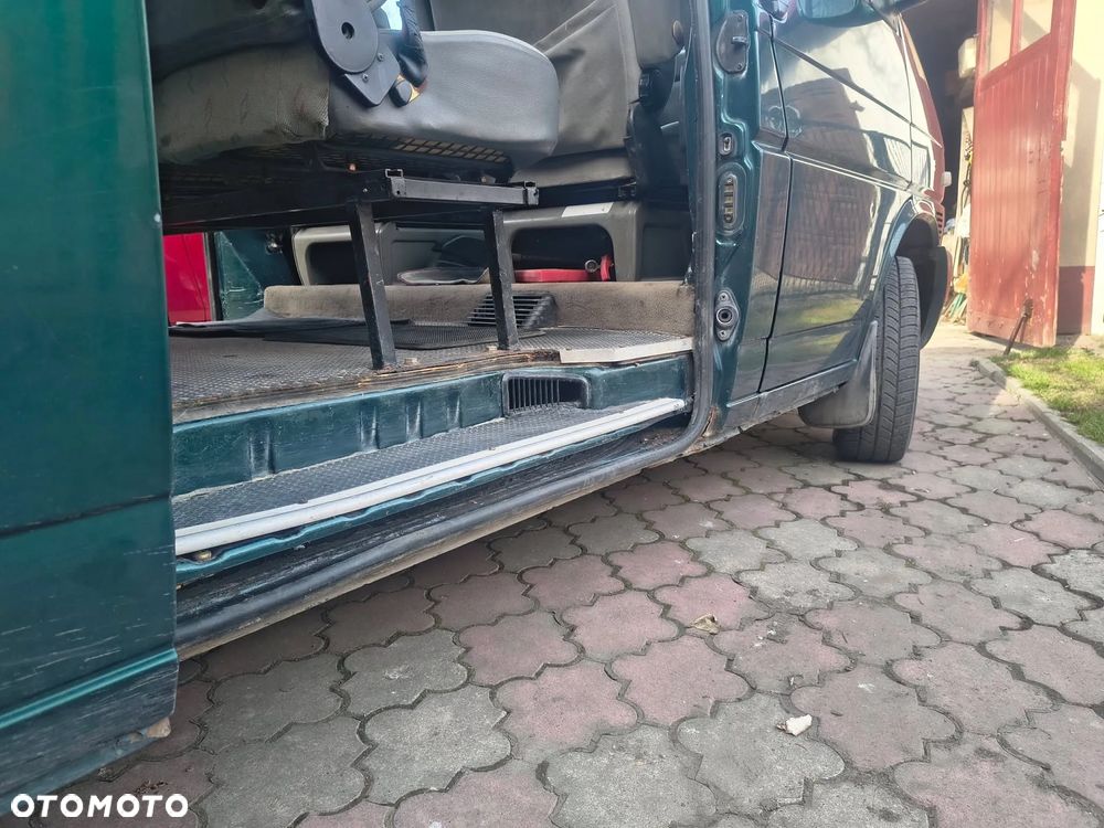 Volkswagen Transporter - 19