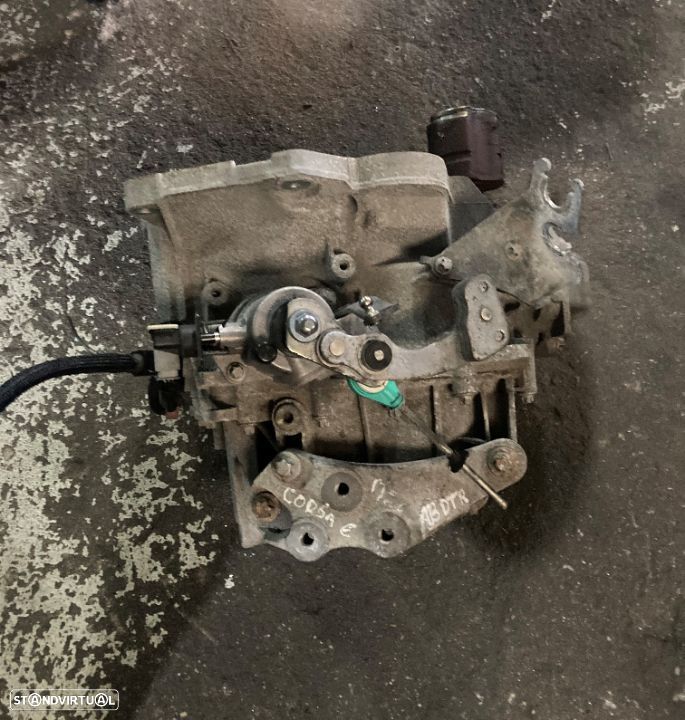 Caixa de Velocidades Opel Corsa E 1.3 Cdti 6 Velocidades Ref: B13DTR - 1