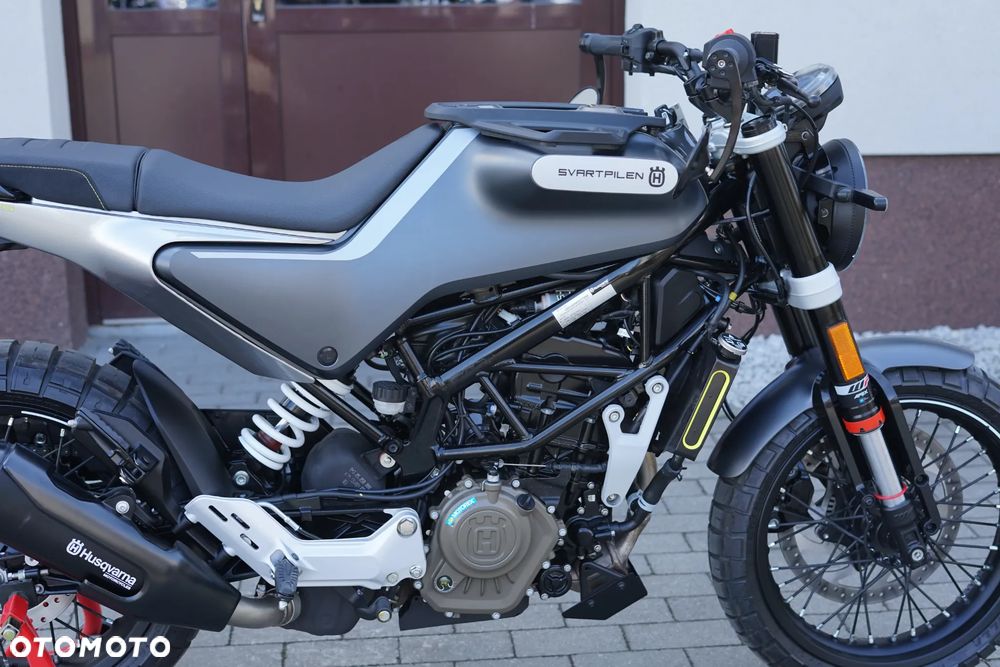 Husqvarna Svartpilen - 11