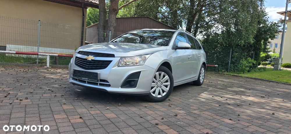 Chevrolet Cruze 1.6 LS - 33