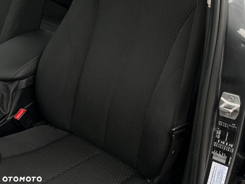 BMW Seria 1 118d - 15