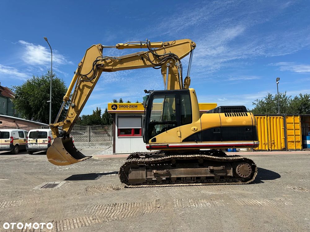 Caterpillar Używana koparka gąsienicowa CAT 318C - 1