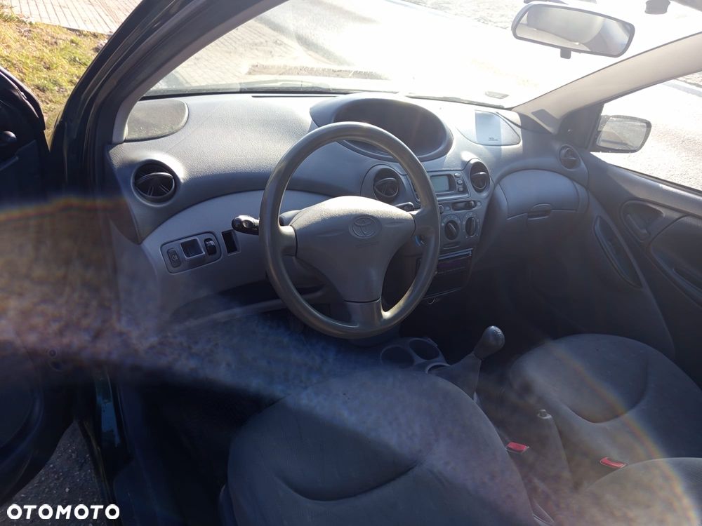 Toyota Yaris - 5