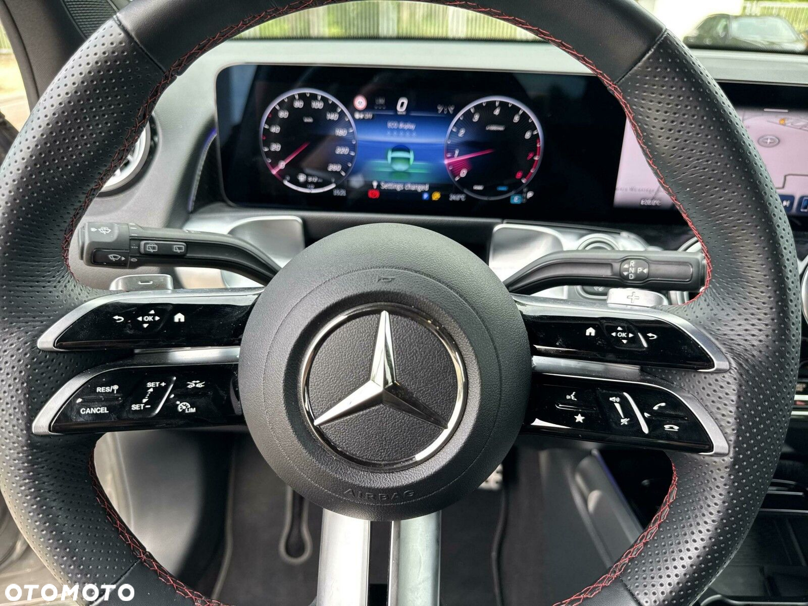 Mercedes-Benz GLB 200 AMG Line 7G-DCT - 12