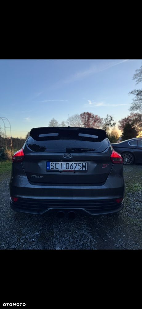 Ford Focus 2.0 EcoBoost ST - 4
