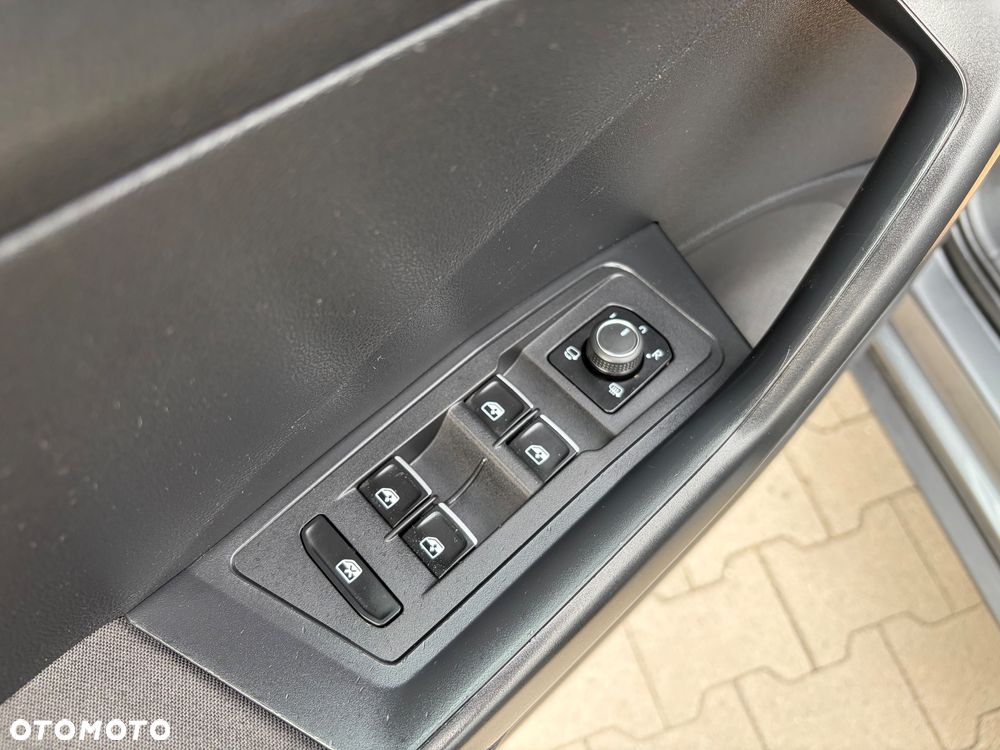 Volkswagen T-Roc 1.0 TSI OPF Life - 25